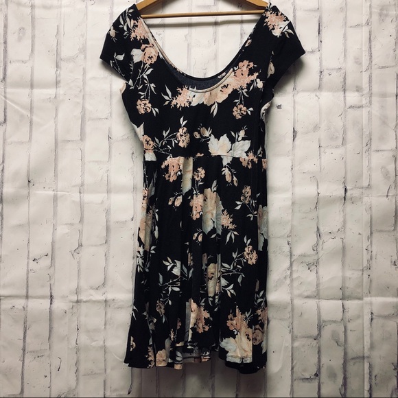 Kimchi Blue floral dress sz L - Picture 2 of 4